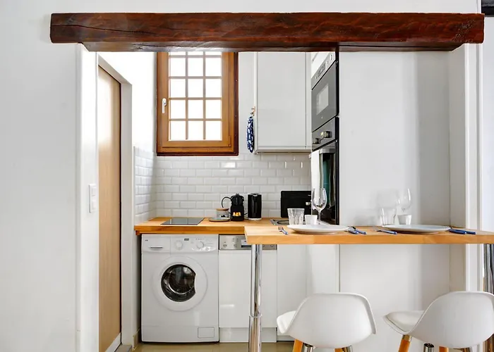 Luminous Flat In Le Marais Apartment Paris