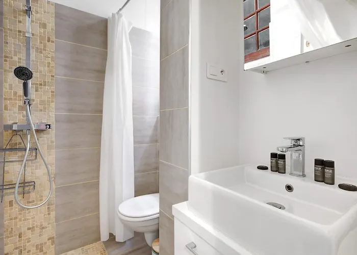 Luminous Flat In Le Marais * Paris